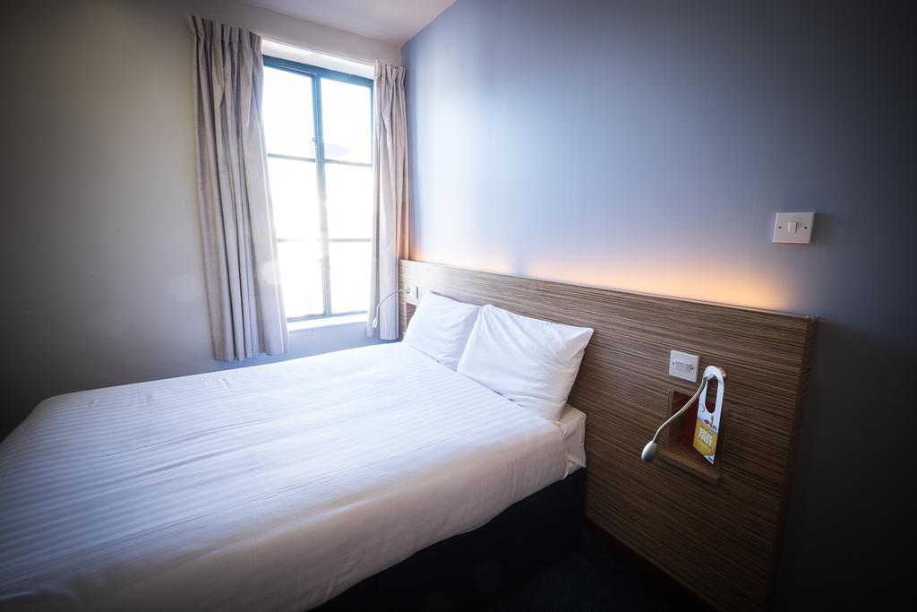 Travelodge Derry Extérieur photo