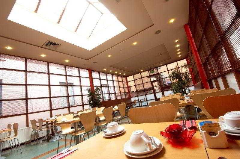 Travelodge Derry Extérieur photo